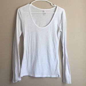 White long sleeve tee